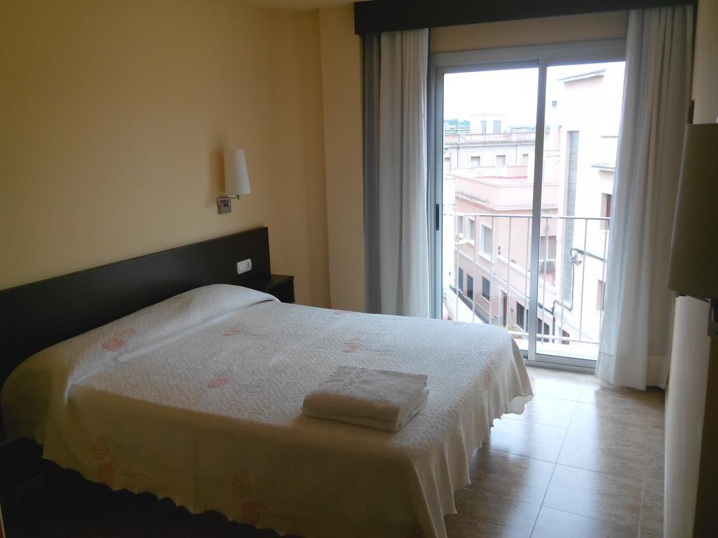 Hostal Sant Sadurni ซานต์ซาดูร์นี ดาโนยา ห้อง รูปภาพ