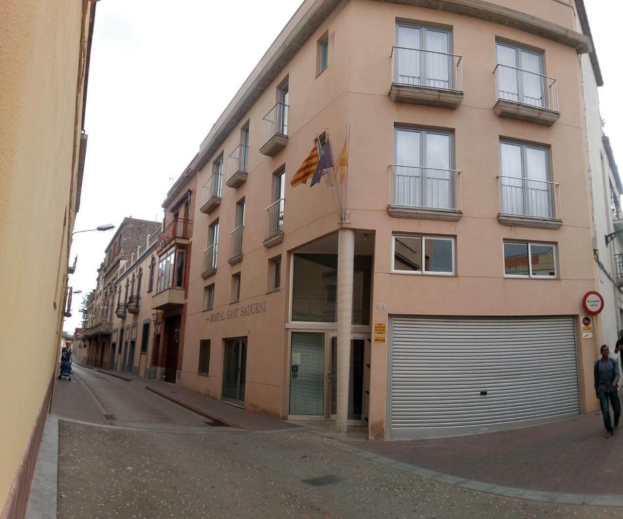 Hostal Sant Sadurni ซานต์ซาดูร์นี ดาโนยา ภายนอก รูปภาพ